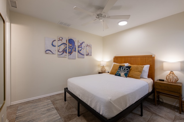 bedroom featuring ceiling fan