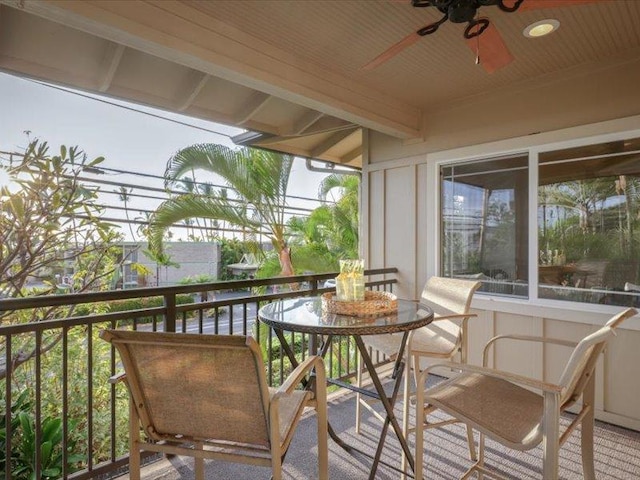 balcony with ceiling fan