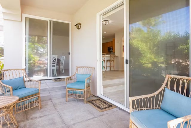 sunroom featuring a healthy amount of sunlight