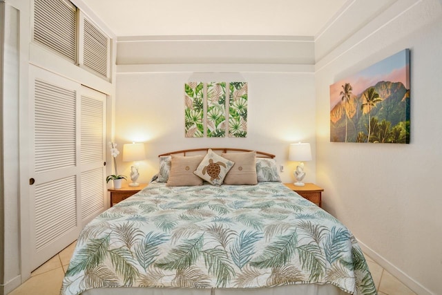 bedroom featuring a closet