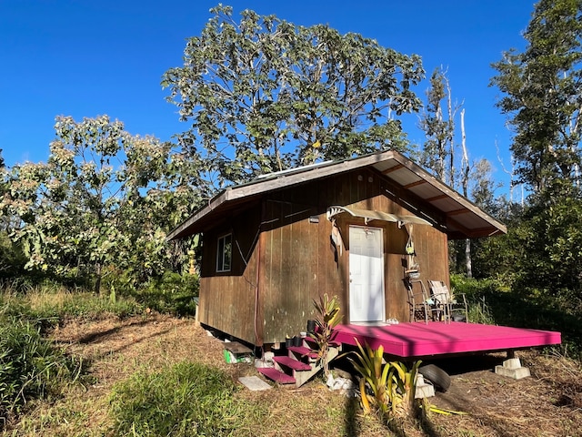 view of outdoor structure