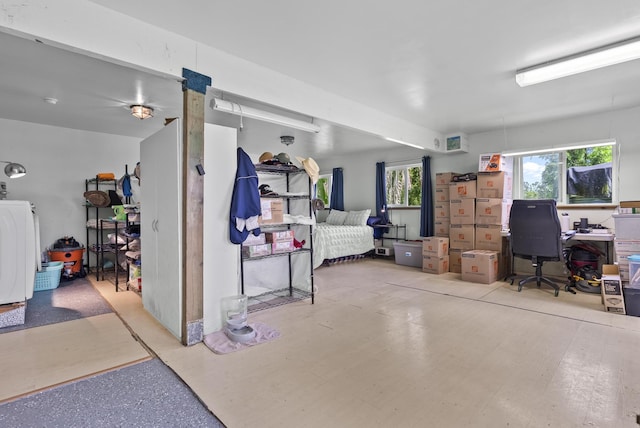 bedroom with washer / clothes dryer