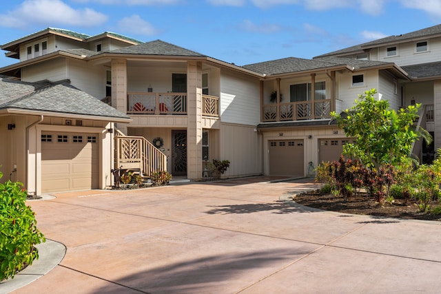 view of front of house with a garage