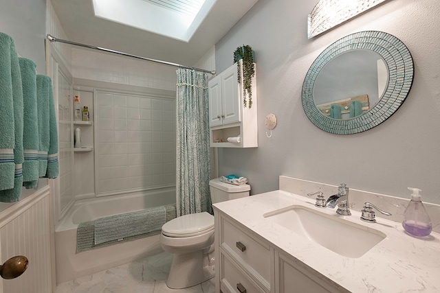 full bathroom featuring vanity, toilet, and shower / tub combo with curtain