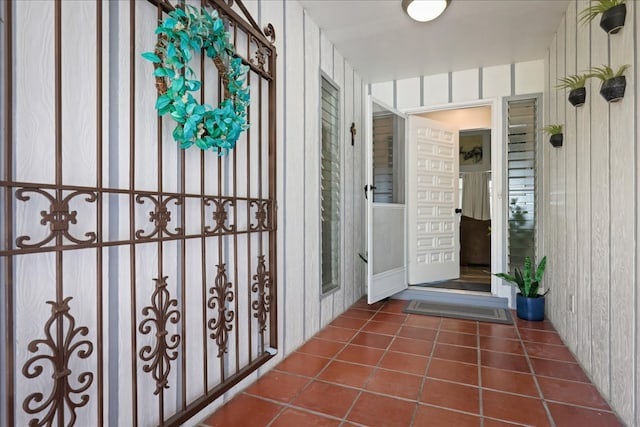 entrance to property with covered porch