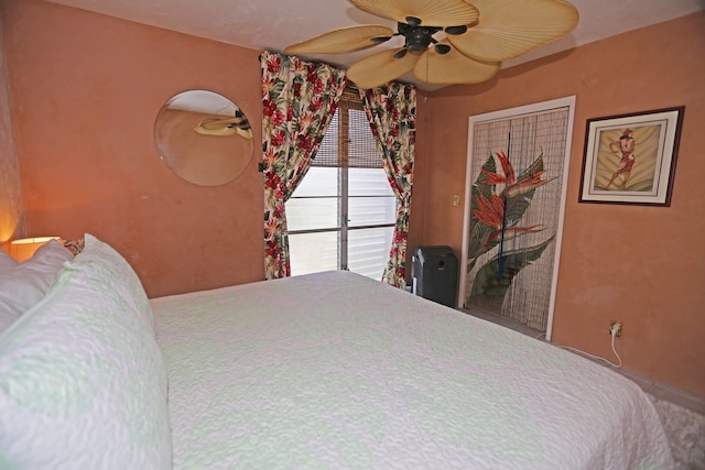 bedroom with ceiling fan