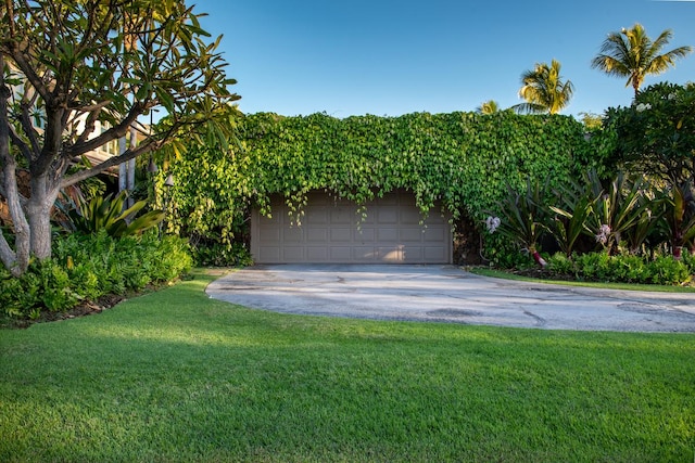 obstructed view of property featuring a front yard