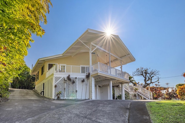 view of front of house with a carport