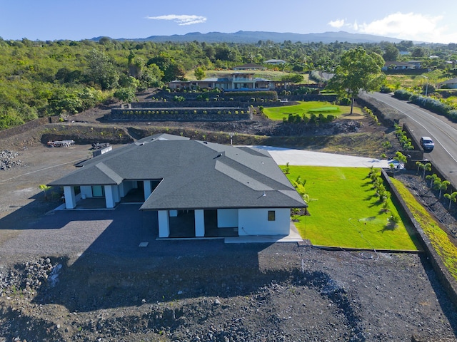 bird's eye view with a mountain view