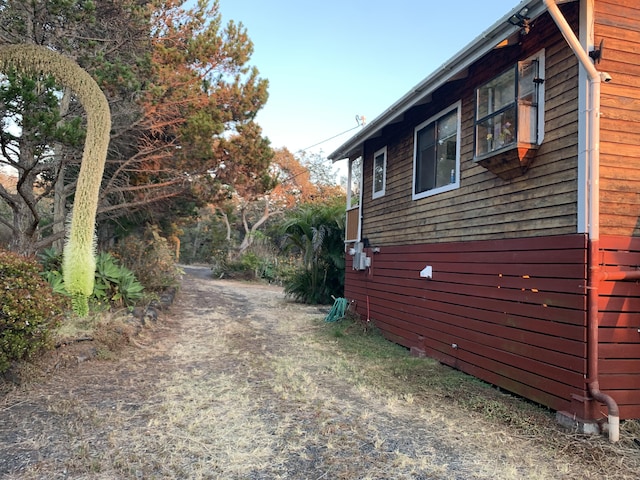 view of home's exterior