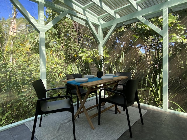 view of sunroom / solarium