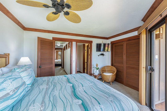 bedroom with ceiling fan, a closet, ornamental molding, and light carpet