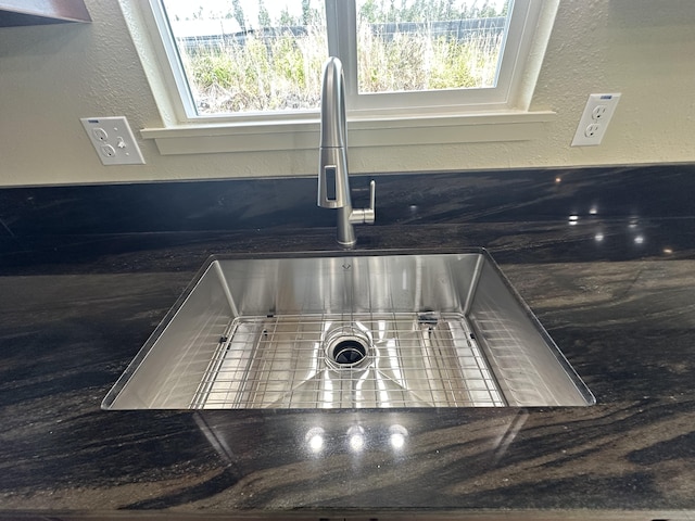 room details featuring sink