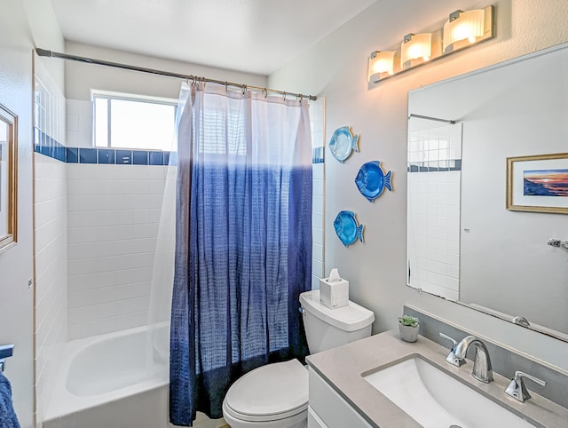 full bathroom with toilet, vanity, and shower / bath combo