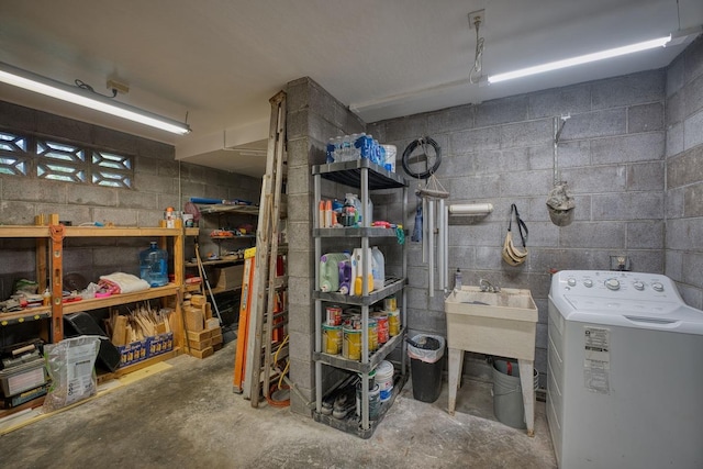 basement featuring washer / clothes dryer