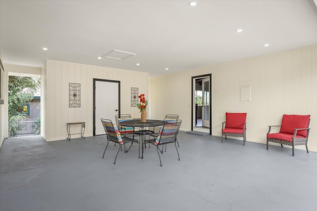 dining space featuring a healthy amount of sunlight