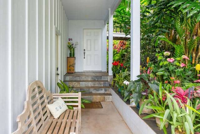 view of property entrance