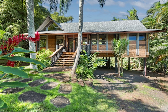 view of front of house featuring a porch