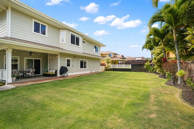 view of yard featuring a patio