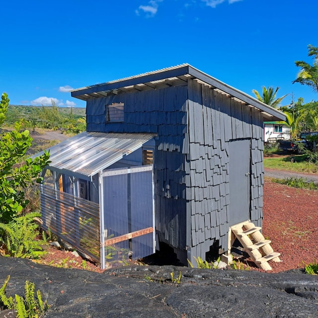 view of outbuilding