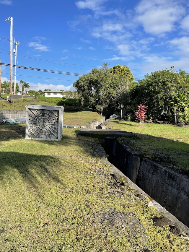 Listing photo 3 for 435 Kaumana Dr, Hilo HI 96720