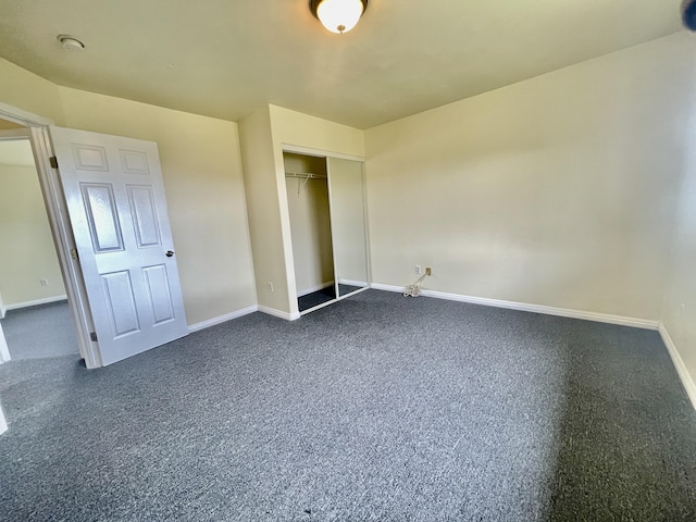 unfurnished bedroom featuring a closet