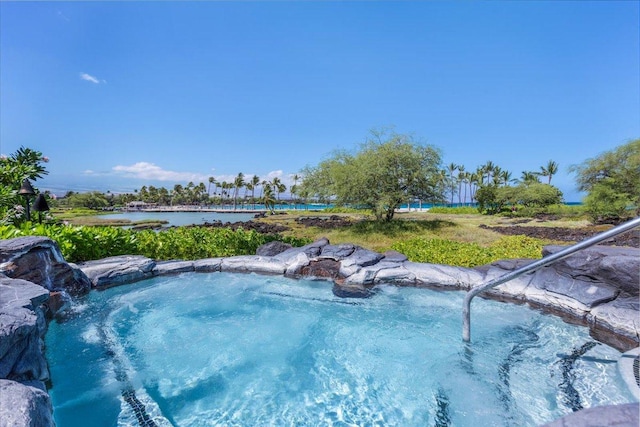 view of swimming pool