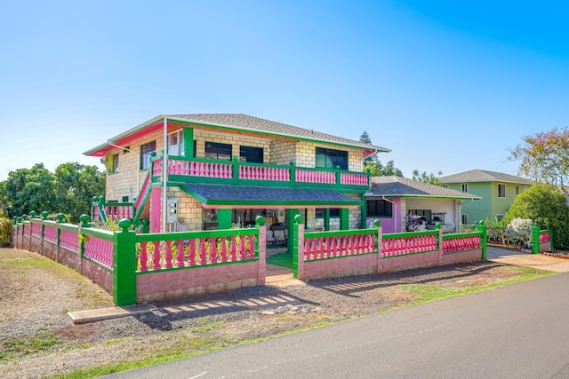 view of front of property