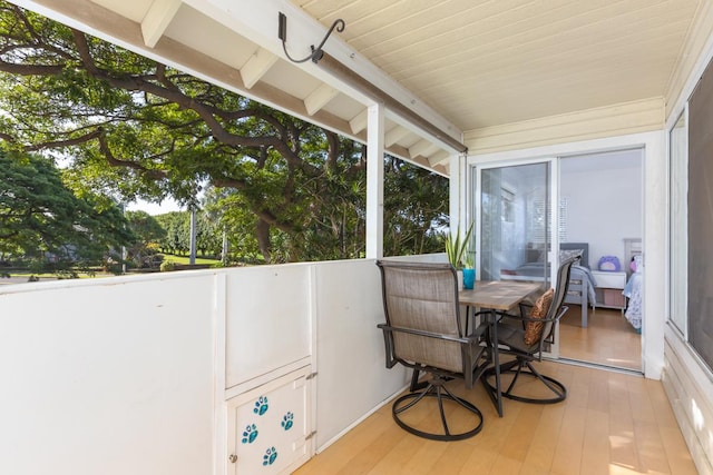 view of sunroom / solarium