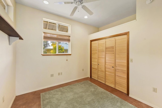 unfurnished bedroom featuring a closet, recessed lighting, a ceiling fan, and baseboards