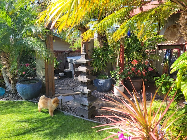 view of yard featuring fence