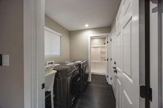 laundry area featuring laundry area, recessed lighting, dark wood-style flooring, and independent washer and dryer