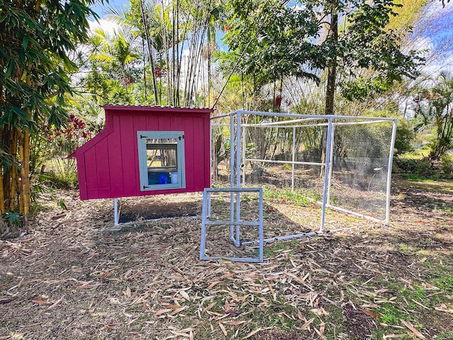 view of outdoor structure featuring an outdoor structure