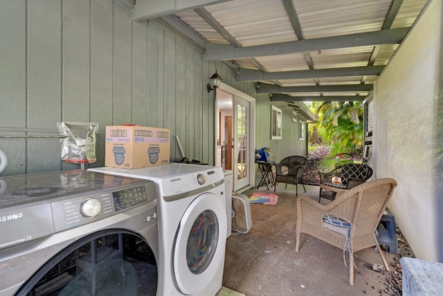 laundry room featuring laundry area and independent washer and dryer