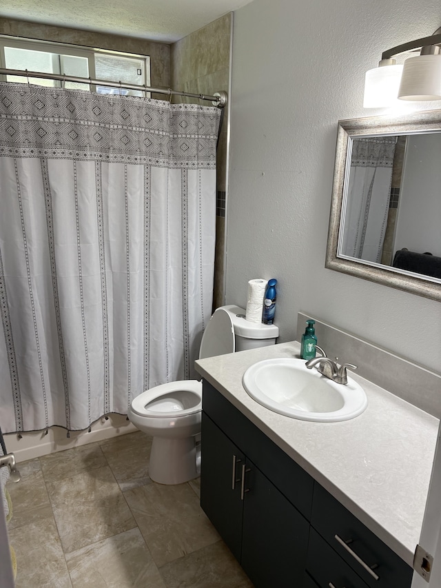 15-1509 22nd Ave, Keaau, HI 96749 - full bathroom featuring toilet and vanity