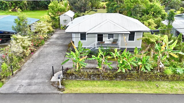 view of front of house with covered porch