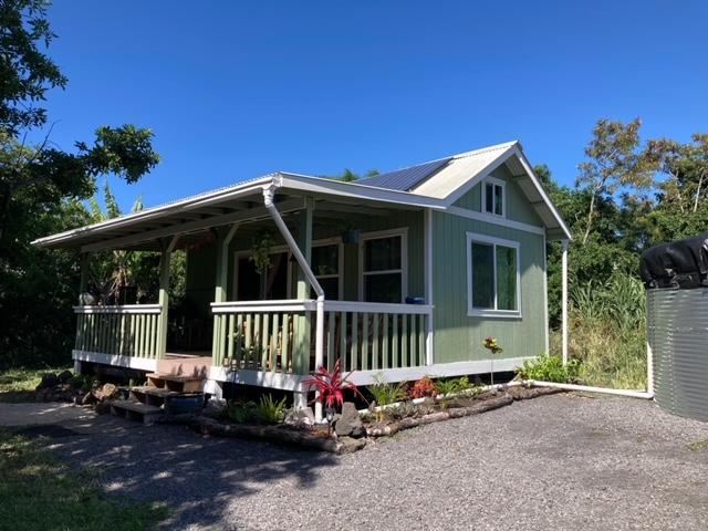 view of front of house featuring a porch