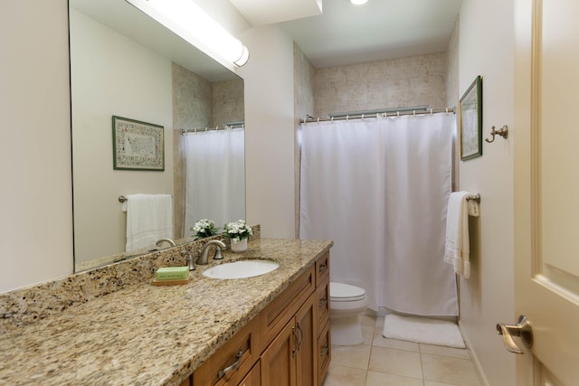 full bath featuring tile patterned flooring, toilet, a shower with shower curtain, and vanity