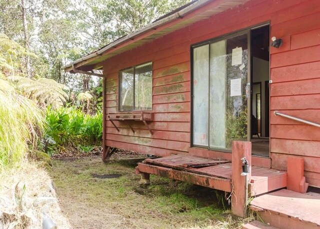 11-3169 Volcano Rd, Volcano, HI 96785 - view of side of home