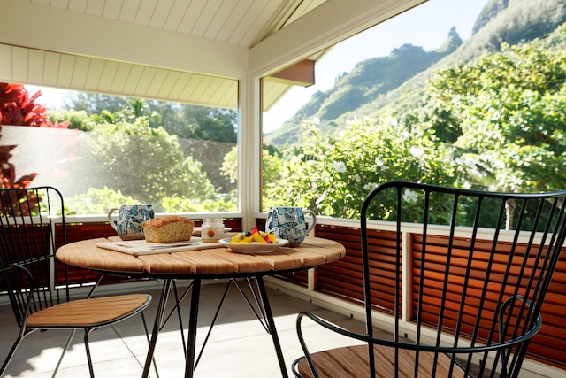 5-8192 Kuhio Hwy, Hanalei, HI 96714 - balcony featuring a mountain view
