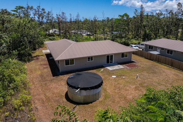bird's eye view with a forest view