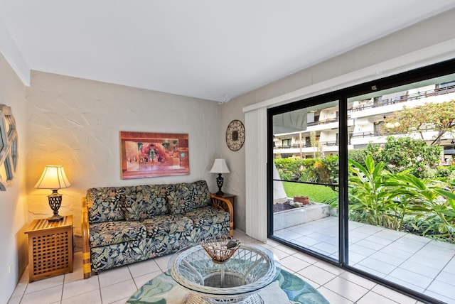 75-6082 Alii Dr Unit A103, Kailua-Kona, HI 96740 - tiled living area with plenty of natural light