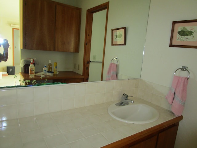 bathroom featuring vanity
