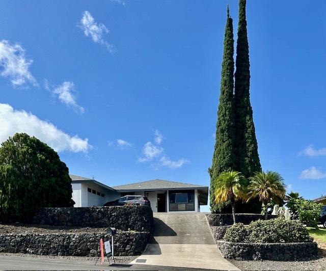 73-1228 Kaiminani Dr, Kailua-Kona, HI 96740 - view of front of house