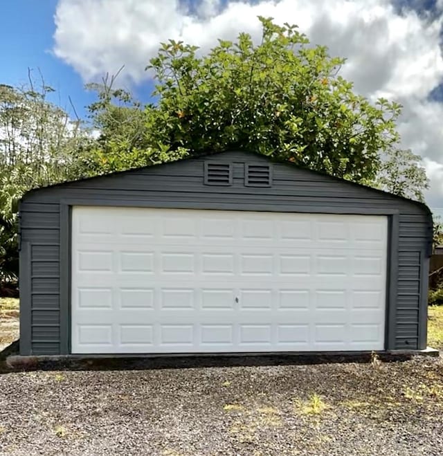 view of detached garage
