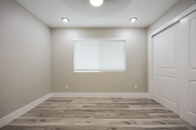 16-2074 Sandalwood Dr, Pahoa, HI 96778 - unfurnished bedroom featuring light wood-style flooring, baseboards, and a closet