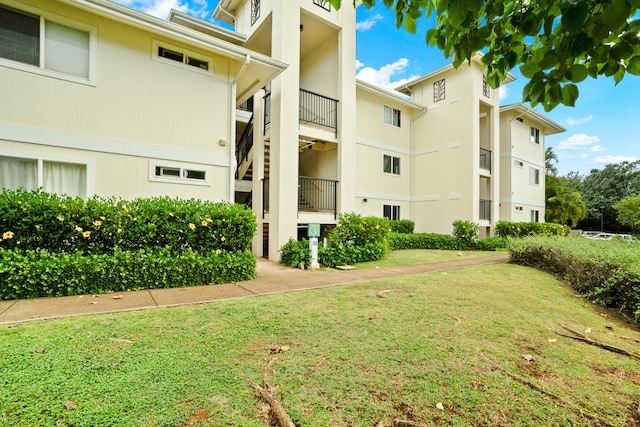 3920 Haoa St Unit 322, Lihue, HI 96766 - view of property featuring stairway