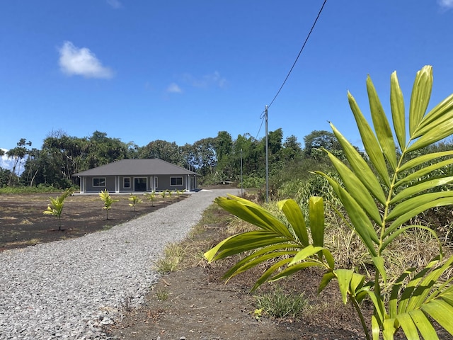 view of front of property