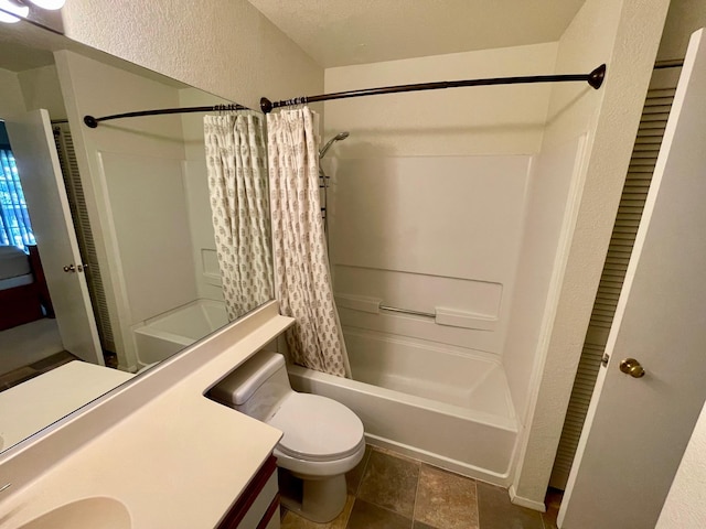 68-3883 Lua Kula St Unit 2005, Waikoloa, HI 96738 - bathroom with shower / tub combo with curtain, toilet, vanity, and a textured wall