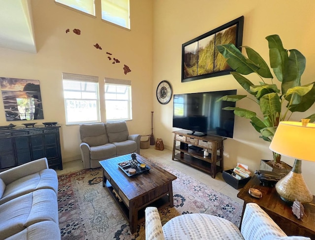 69-1033 Nawahine Pl Unit 10F, Waikoloa, HI 96738 - tiled living area featuring a high ceiling